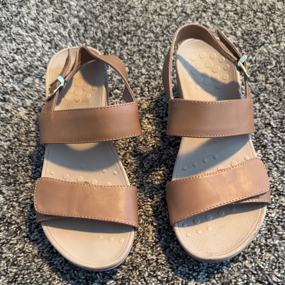 Vionic Women's Tan Double-Strap Slingback Sandals